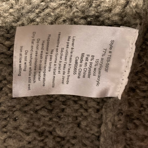 Thyme Maternity sweater - Picture 4 of 4